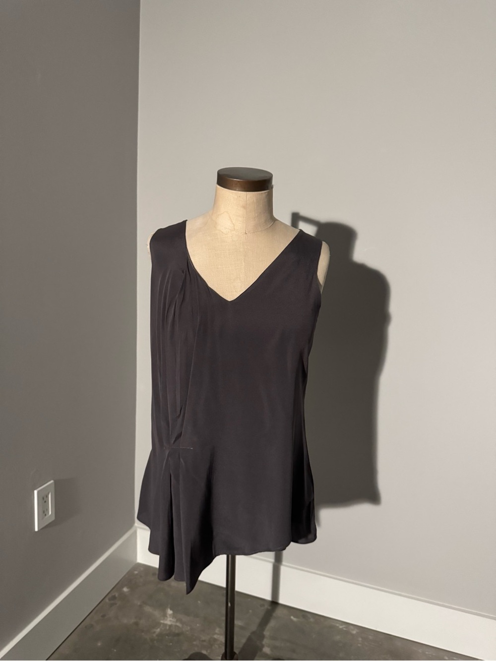 DREW Black V-Neck Sleeveless Silk Camisole